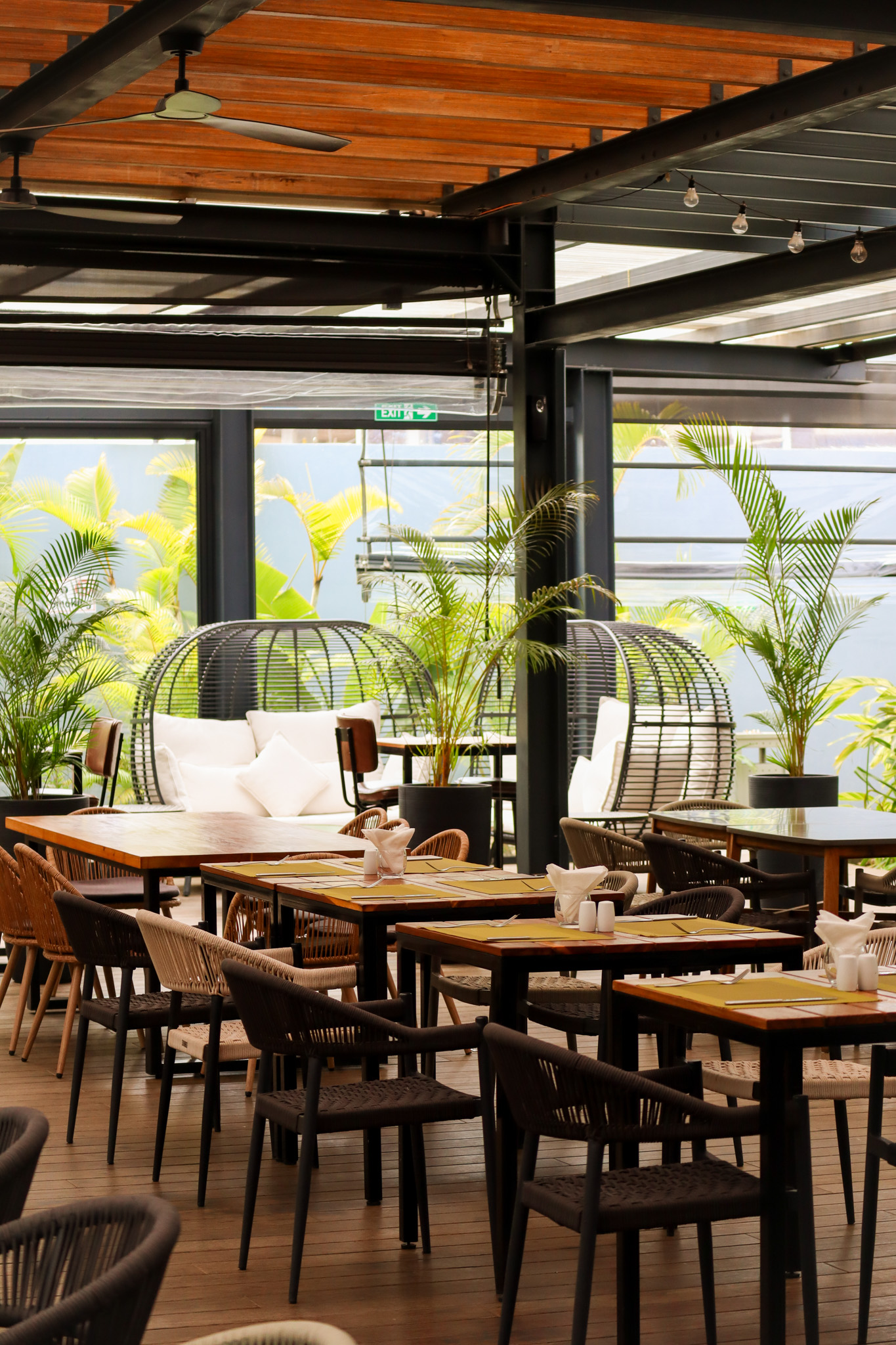 restaurant image