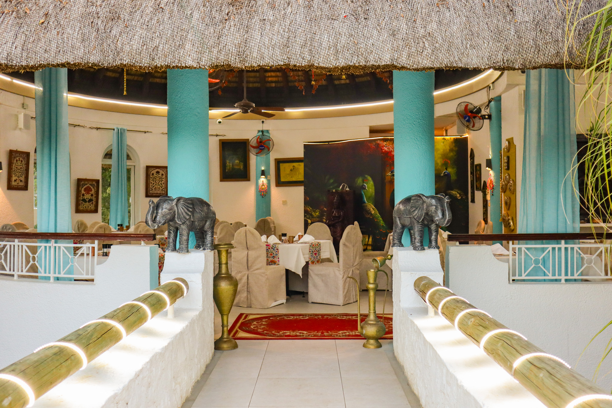 restaurant image